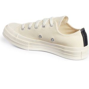 Comme des Garçon PLAY New in Box size 8